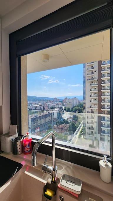 Diamond Residences 2bd 2bth 11fl Lux & Free P *