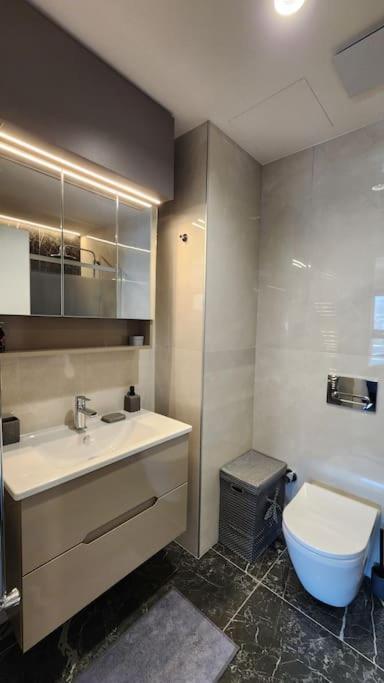 Apartment Diamond Residences 2bd 2bth 11fl Lux & Free P