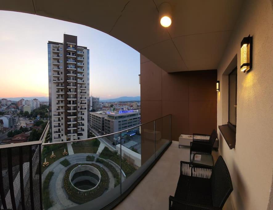 Diamond Residences 2bd 2bth 11fl Lux & Free P *